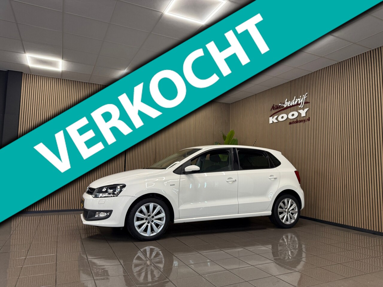 Volkswagen Polo - 1.4-16V Comfortline * Automaat / Stoelverwarming / Airco / LM Velgen * - AutoWereld.nl