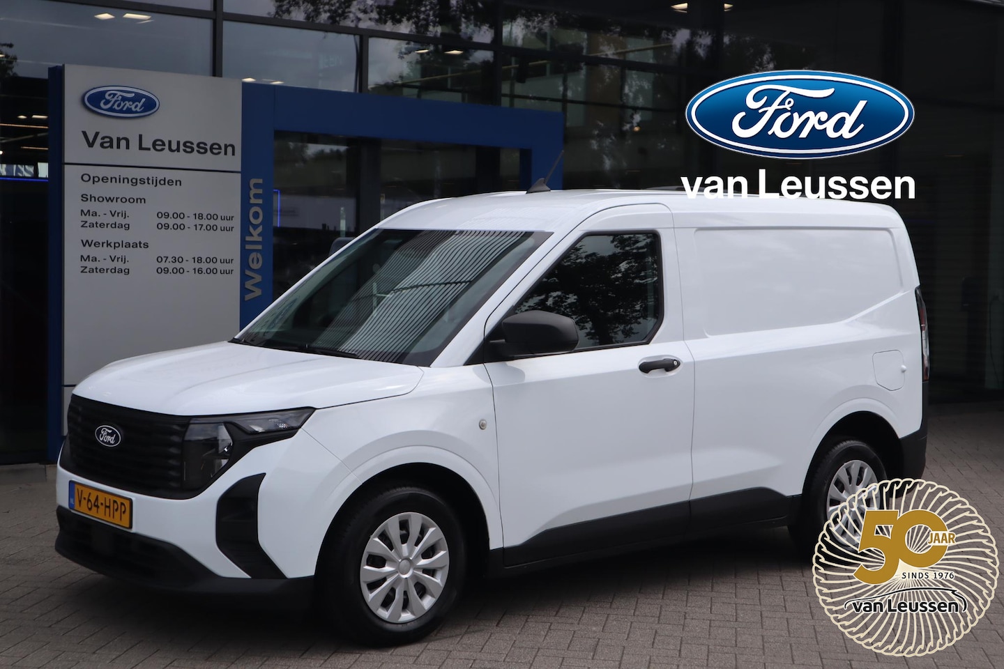 Ford Transit Courier - 1.5 EcoBlue Trend 100PK AIRCO P-SENSOREN CRUISE ANDROID/APPLE - AutoWereld.nl