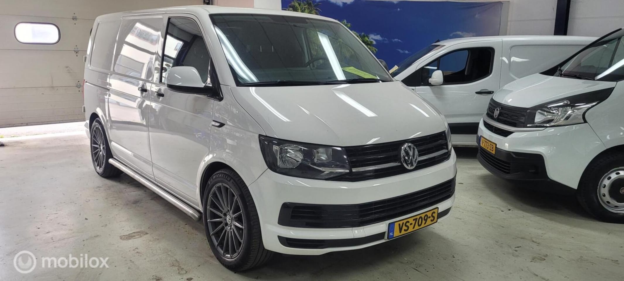 Volkswagen Transporter - 2.0 TDI L1H1 Highline 2.0 TDI L1H1 Highline - AutoWereld.nl
