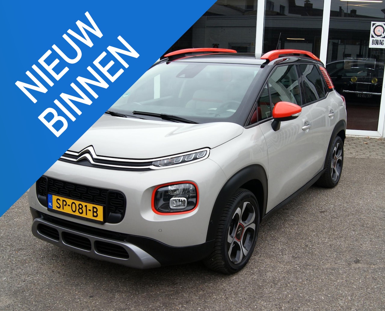 Citroën C3 Aircross - 1.2 PureTech S&S Shine Automaat,Pano,Navi,Cruise,clima,Trekhaak,Headup display,RIJKLAARPRI - AutoWereld.nl