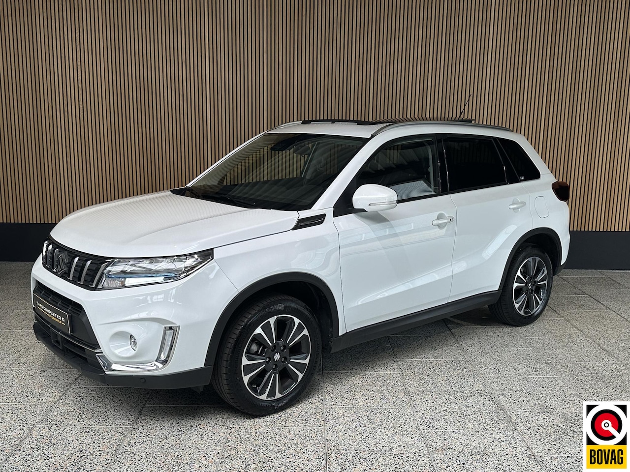 Suzuki Vitara - 1.5 Hybrid Style Trekhaak | Schuif kantel dak | Camera - AutoWereld.nl