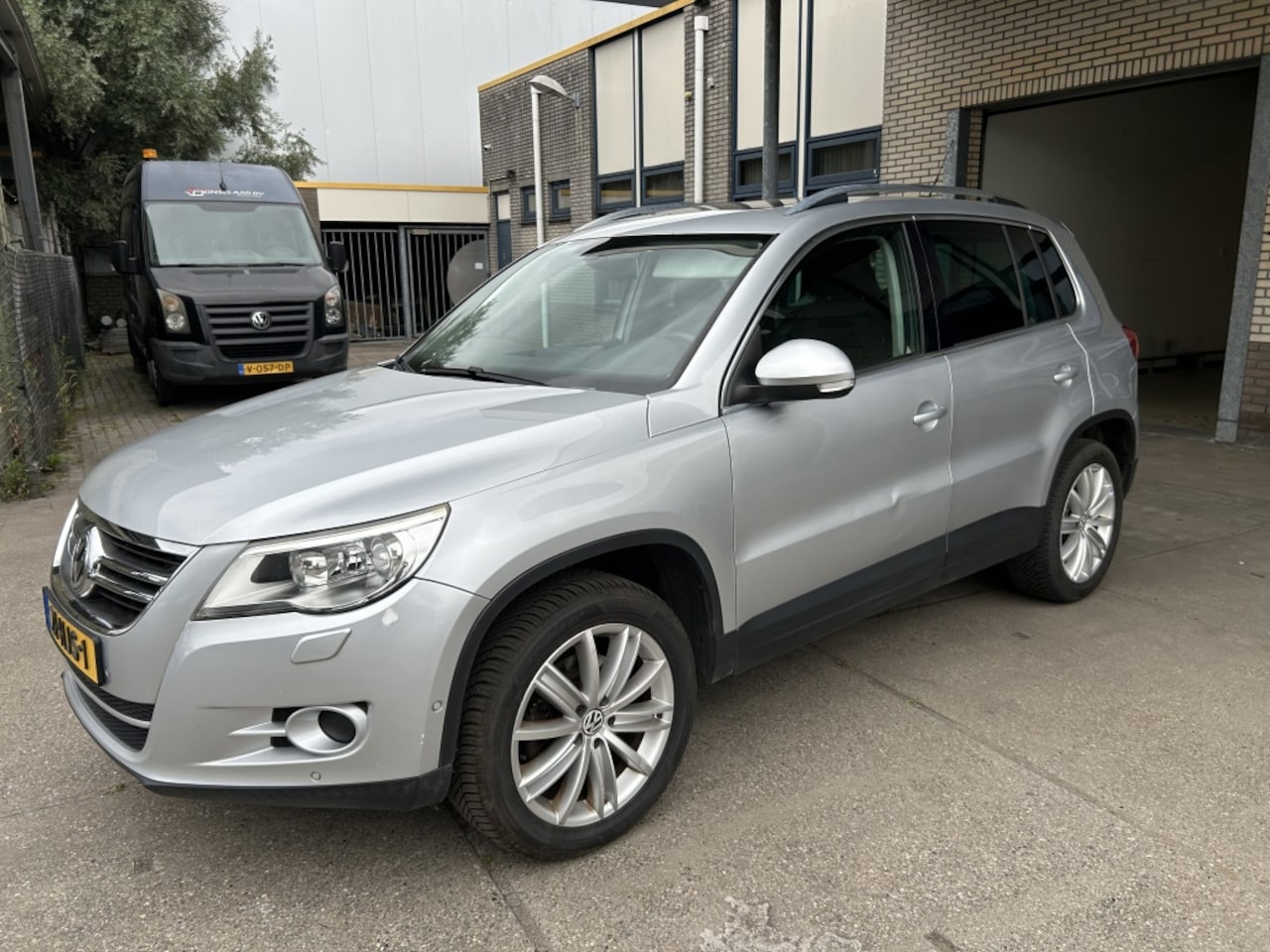 Volkswagen Tiguan - 2.0 TDI Sport&St.4M ( Stuurbekrachtiging defect) - AutoWereld.nl