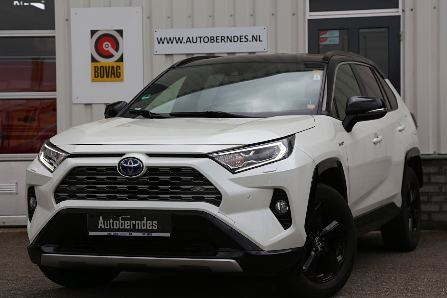 Toyota RAV4 - 2.5 Hybrid Bi-Tone*Fabrieksgarantie t/m01-2030*Perfect Toyota onderh.*Parelmoer Wit/Trekha - AutoWereld.nl