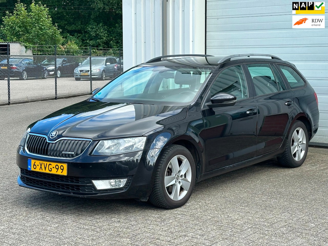 Skoda Octavia Combi - 1.6 TDI 110 pk Greenline (2014) | 6-bak | Navigatie | Trekhaak - AutoWereld.nl