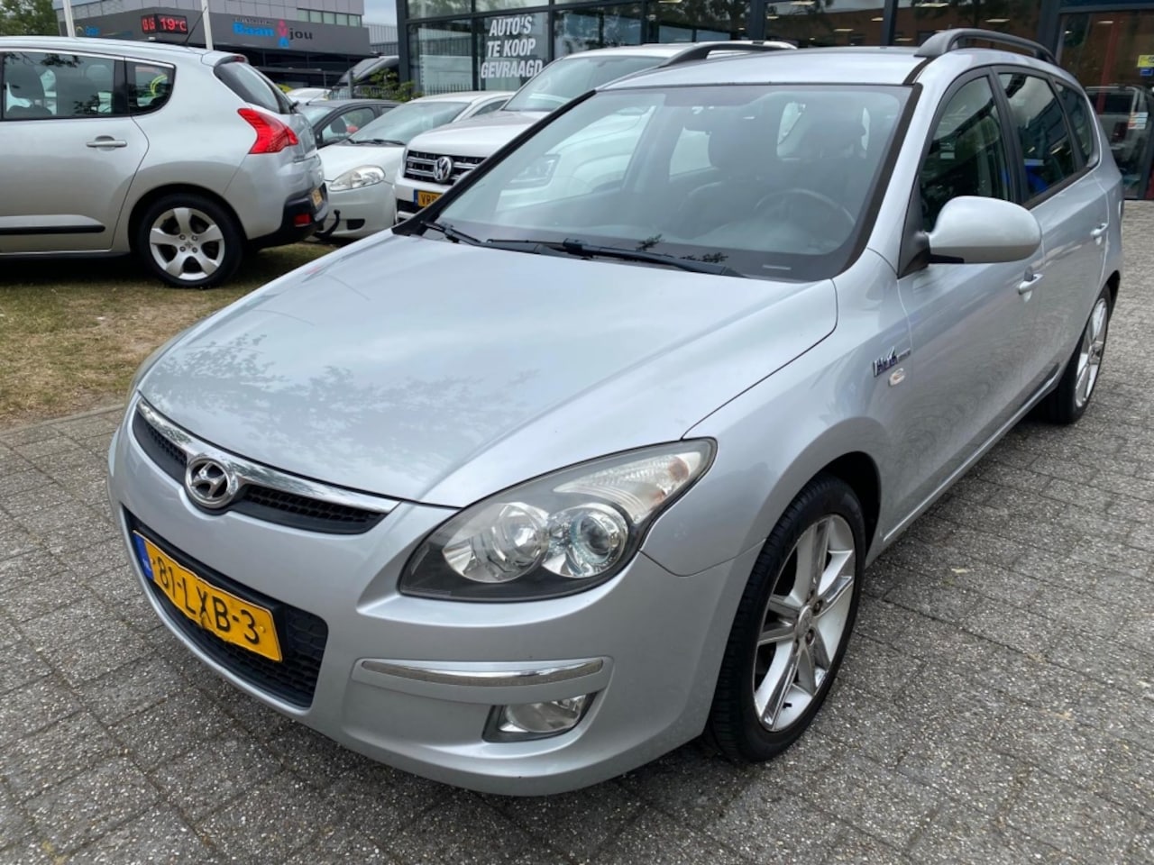 Hyundai i30 CW - 1.6i Blue Dynamic NWAPK BJ 2010 !!! - AutoWereld.nl