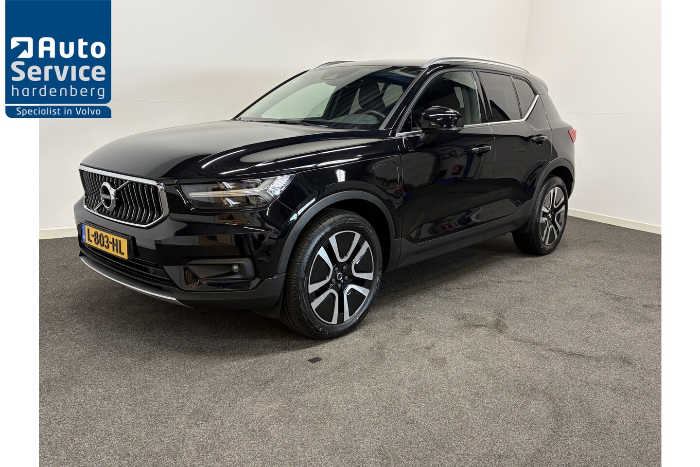 Volvo XC40 - 1.5 T5 262pk AUT7 Recharge Business Pro Trekhaak 1800kg/ Adapt Cruise/ Camera - AutoWereld.nl