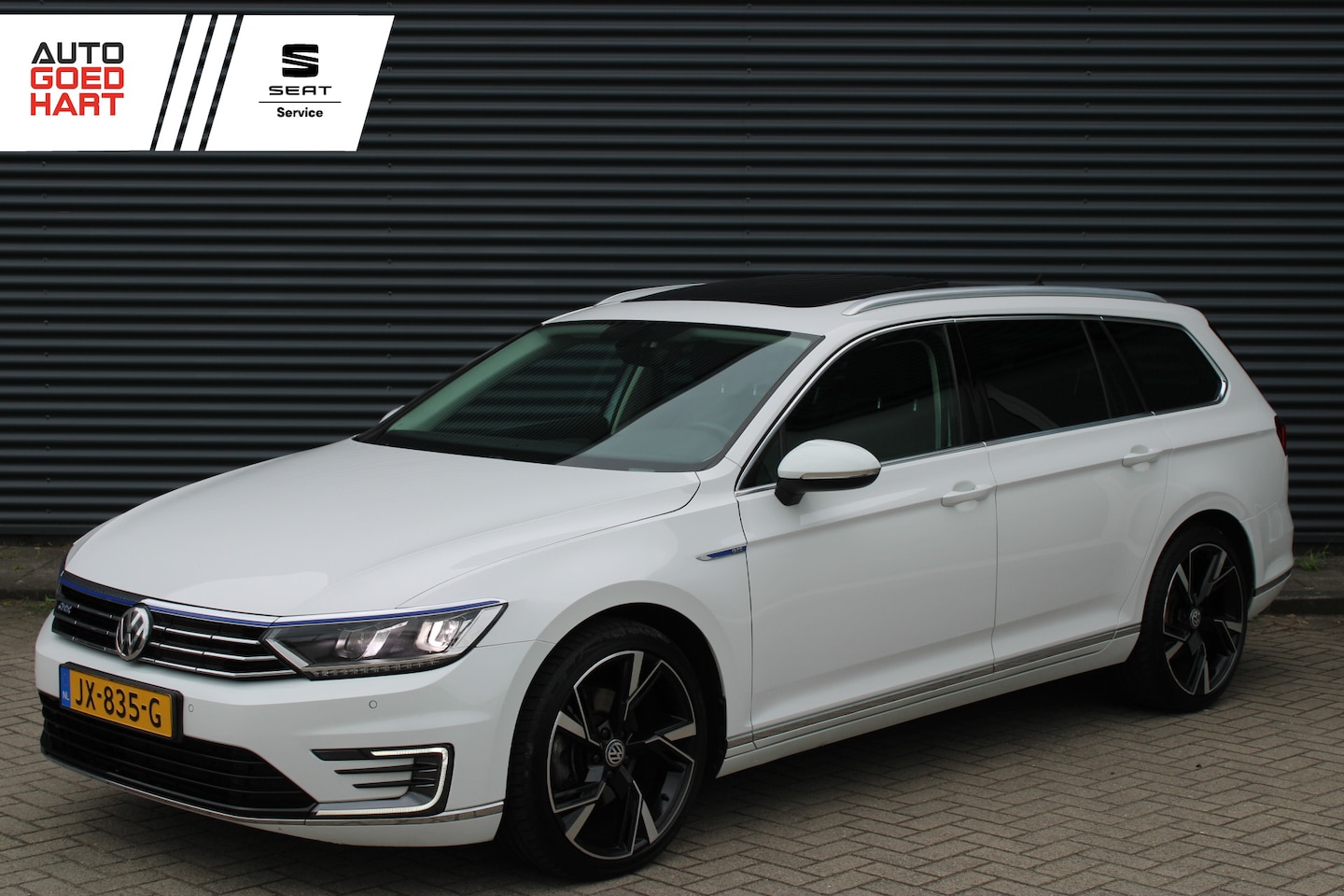 Volkswagen Passat Variant - 1.4 TSI GTE Highline Panoradak Leer/Alcantara Adaptive-Cruise Car-Play - AutoWereld.nl