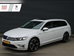 Volkswagen Passat Variant - 1.4 TSI GTE Highline Panoradak Leer/Alcantara Adaptive-Cruise Car-Play