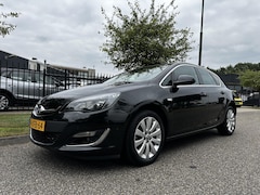Opel Astra - 1.4 EcoFLEX 100pk Cosmo AIRCO Navigatie Parkeer Camera
