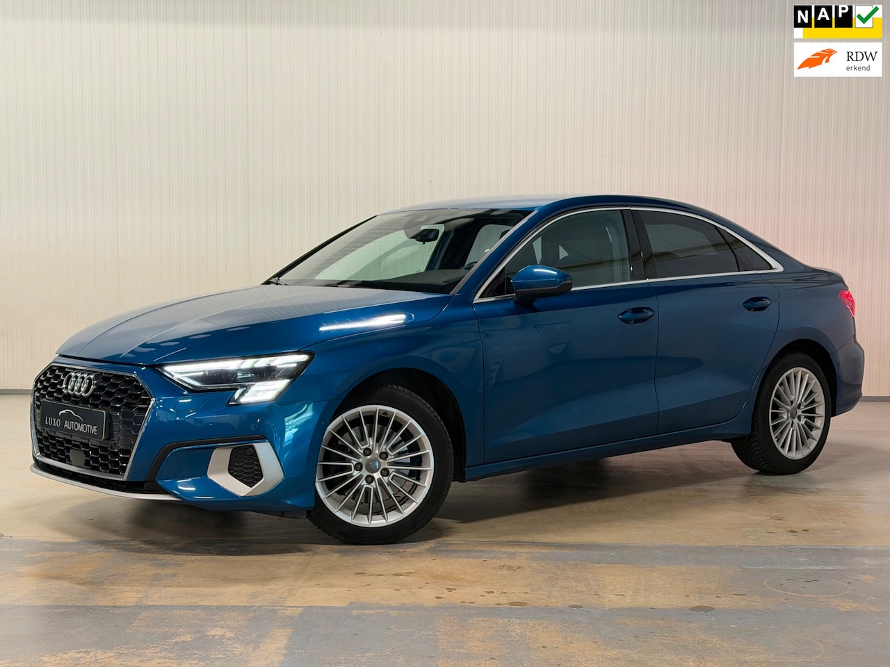 Audi A3 Limousine - 35 TFSI Business edition | NAP | ACC | LED | CARPLAY - AutoWereld.nl
