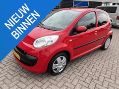 Citroën C1 - 1.0-12V Ambiance Nette auto, aantoonbaar goed onderhouden, 5 deuren, Ferrari rode kleur. N