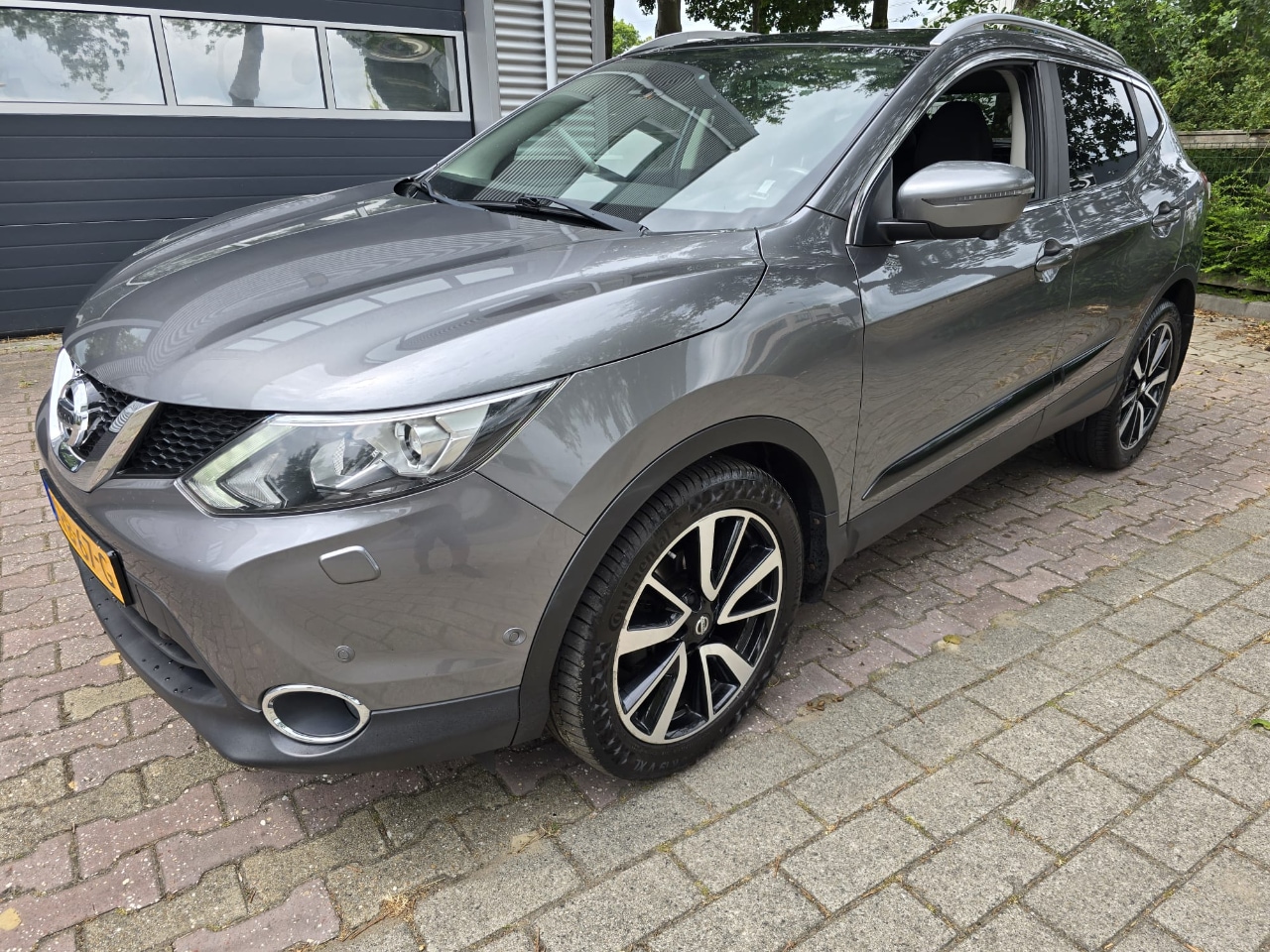 Nissan Qashqai - 1.2 ACENTA LEDER - AutoWereld.nl