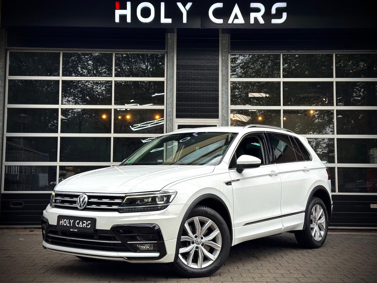 Volkswagen Tiguan - 2.0 TSI R-LINE | VIRTUAL | LED | ACC | CAMERA | - AutoWereld.nl