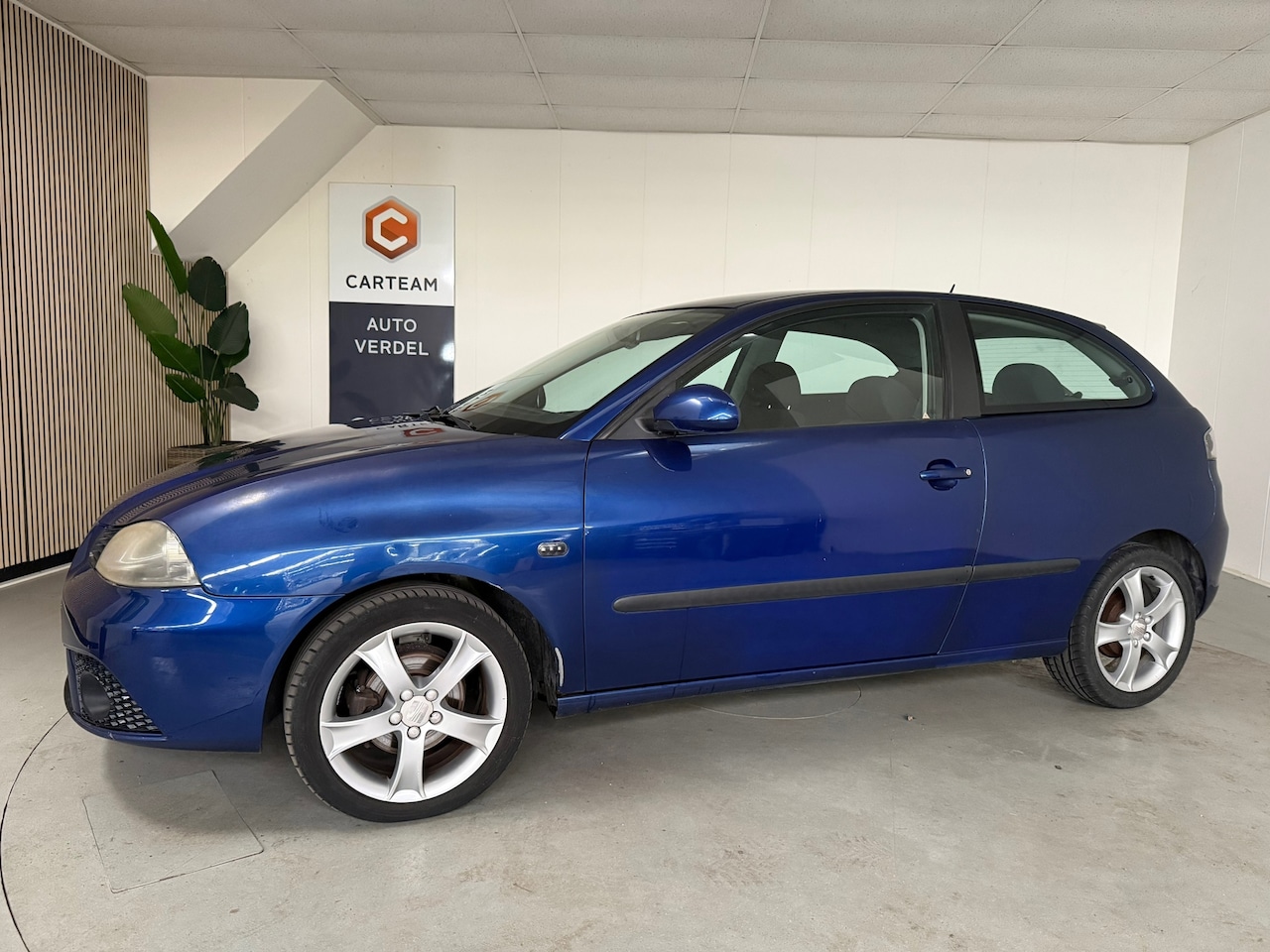 SEAT Ibiza - 1.4-16V Reference Airco, LMV, navigatie/carplay, Trekhaak - AutoWereld.nl