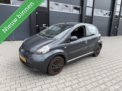 Toyota Aygo - 1.0-12V +