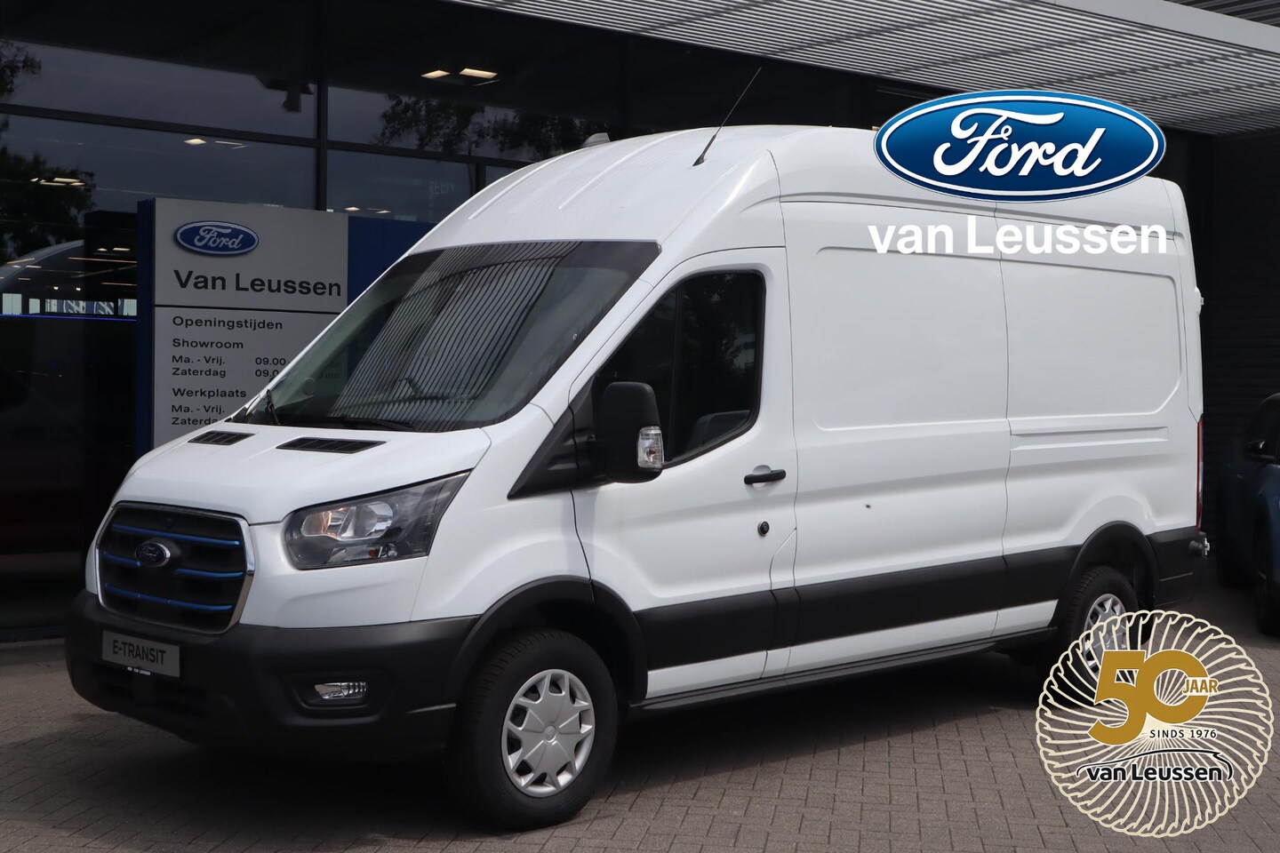 Ford E-Transit - 350 L3H3 TREND 68KWH ALL-SEASON CLIMA 4-JR/100.000KM-GARANTIE - AutoWereld.nl