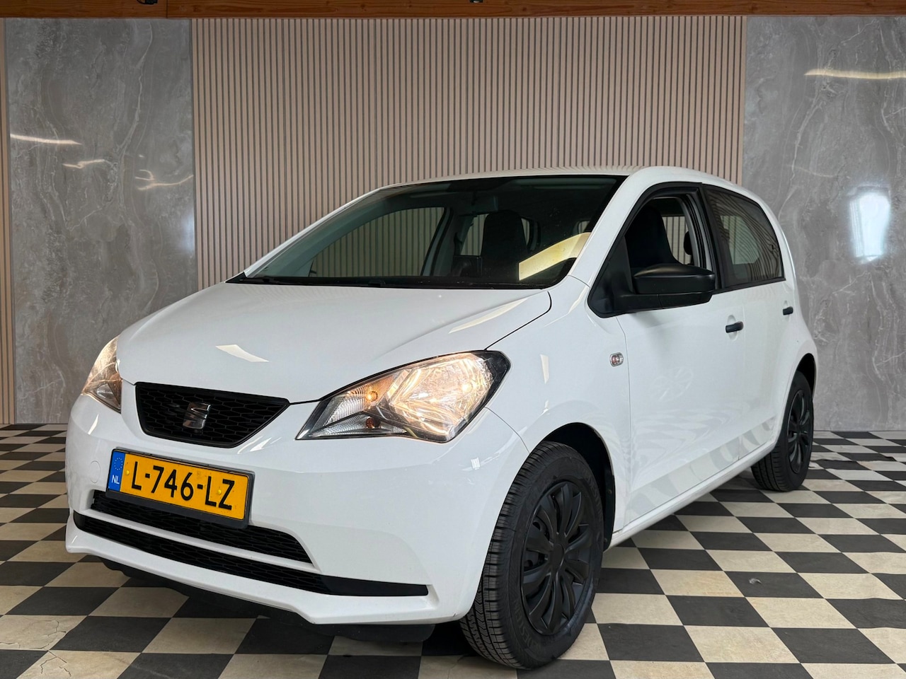 SEAT Mii - 1.0 Style Nwe Apk Airco Elektrische Pakket - AutoWereld.nl