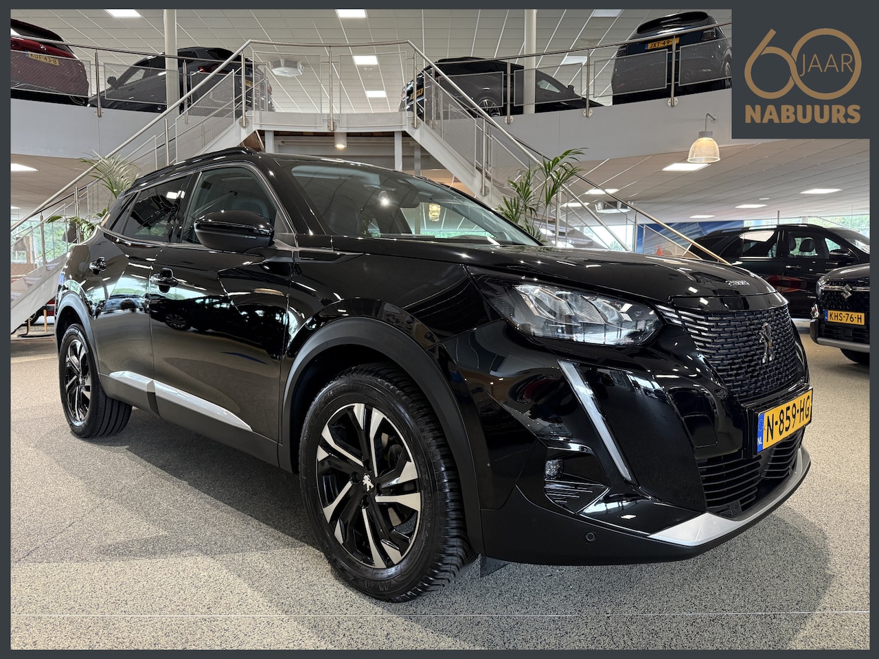 Peugeot 2008 - 1.2 130pk Allure EAT8, Trekhaak, Adaptive cruise, Navi, Camera - AutoWereld.nl