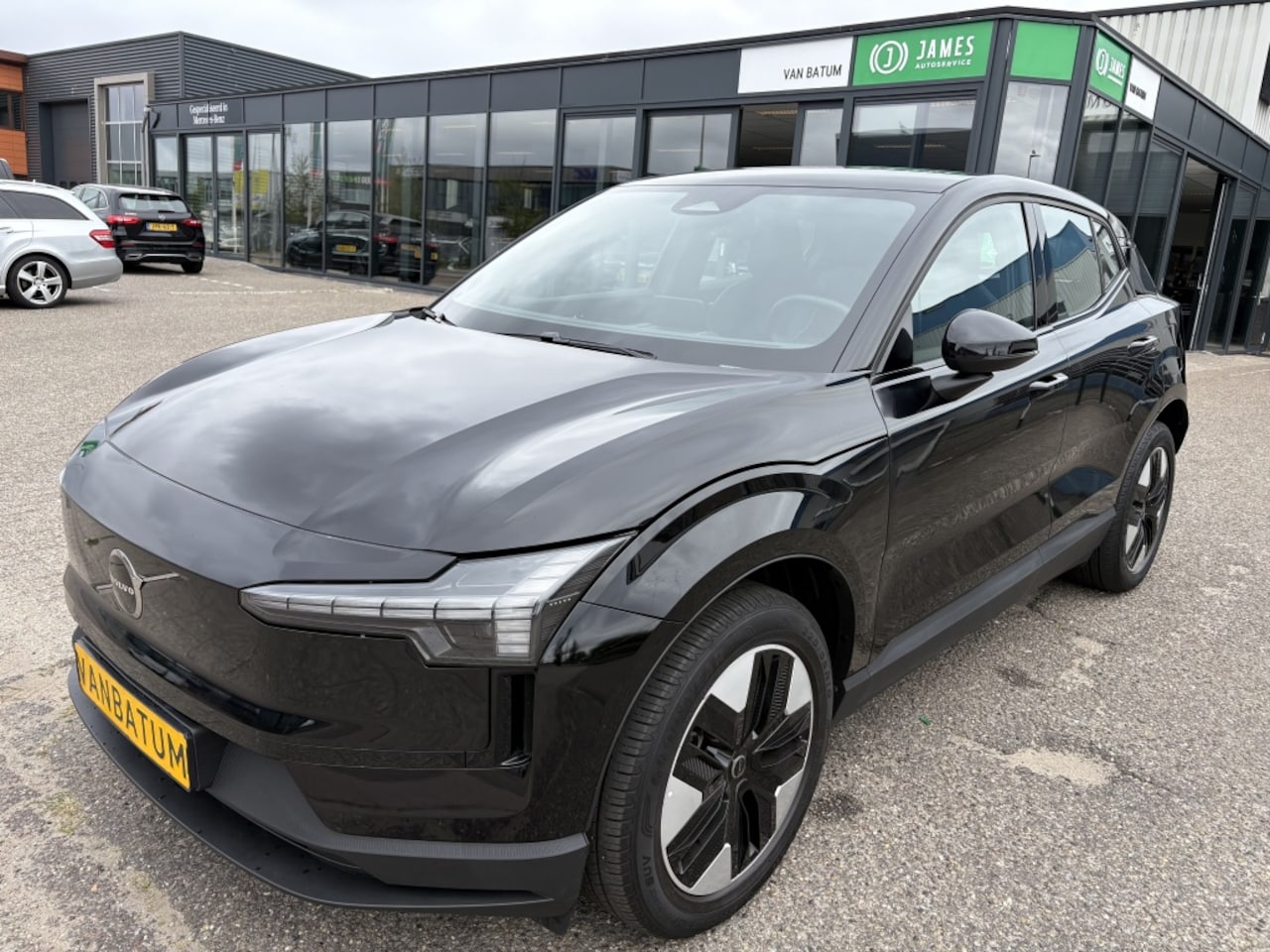 Volvo EX30 - Single Core 51 kWh - AutoWereld.nl