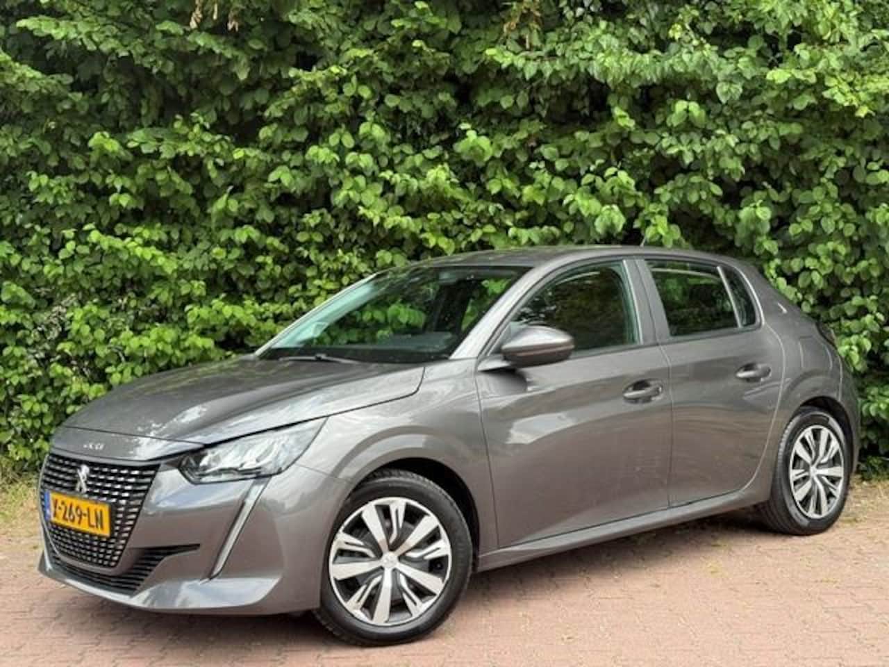 Peugeot 208 - 1.2 Puretech Allure/NW Distributieriem/Airco/Cruise/Trekhaak/Carplay - AutoWereld.nl