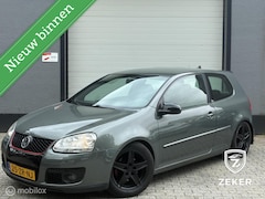 Volkswagen Golf - 1.4 Trendline airco / nieuwe apk / GTI look