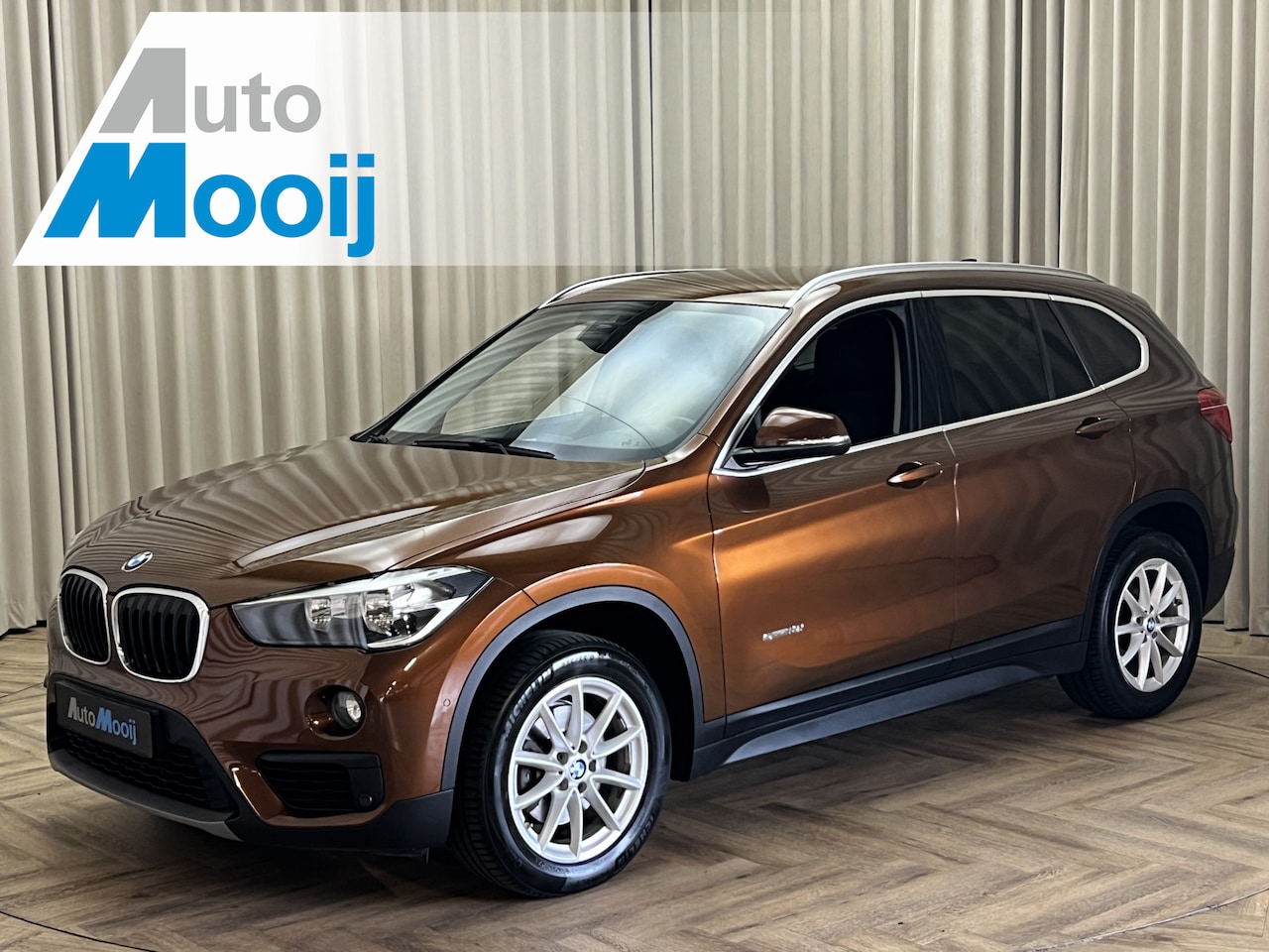 BMW X1 - sDrive18i *1e Eigenaar!* Navigatie / ECC Clima / PDC / Bluetooth / 17'' LMV - AutoWereld.nl