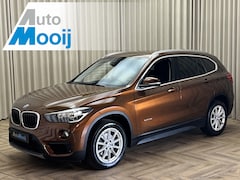 BMW X1 - sDrive18i *1e Eigenaar* Navigatie / ECC Clima / PDC / Bluetooth / 17'' LMV