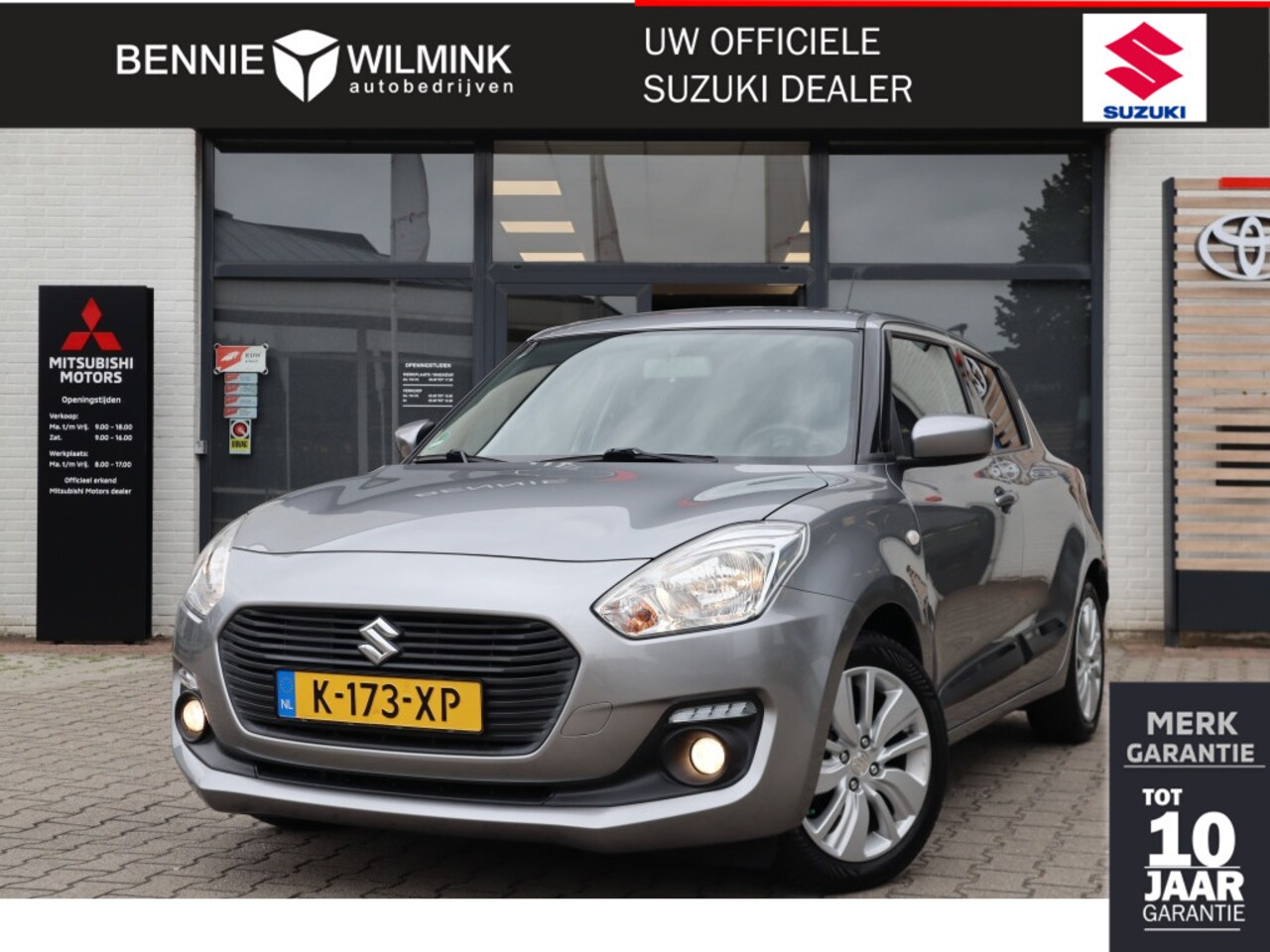 Suzuki Swift - 1.2 Select Hybrid Trekhaak | Carplay | All Seasonbanden - AutoWereld.nl