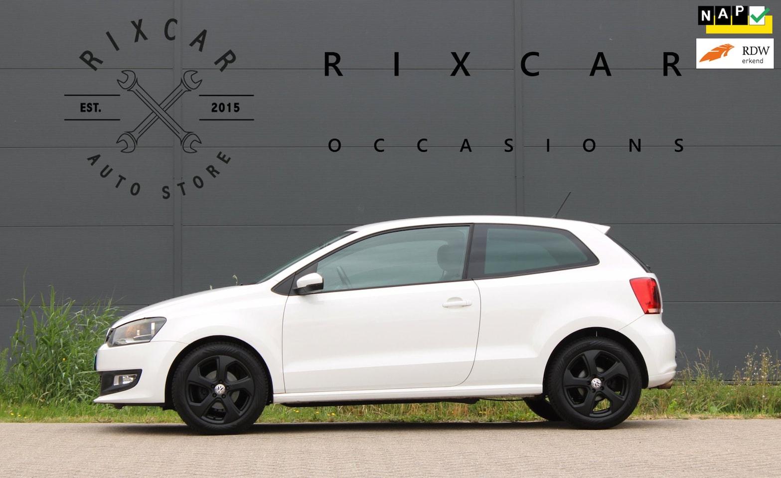 Volkswagen Polo - 1.4-16V Highline Automaat CruiseControl Carplay AllSeason !!NIEUWBINNEN!! - AutoWereld.nl