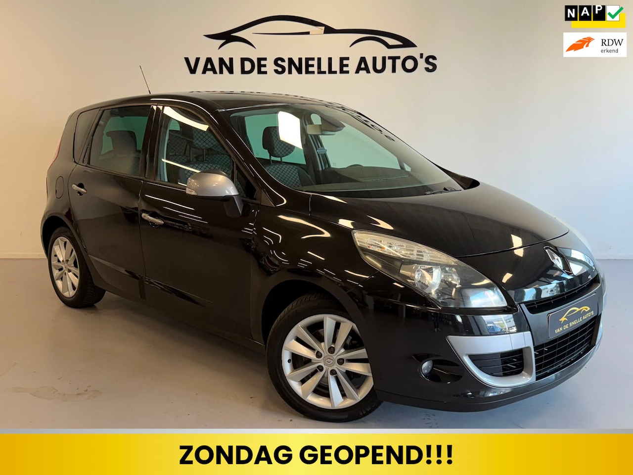 Renault Scénic - 1.6 Celsium AIRCO/TREKHAAK/NAVIGATIE - AutoWereld.nl
