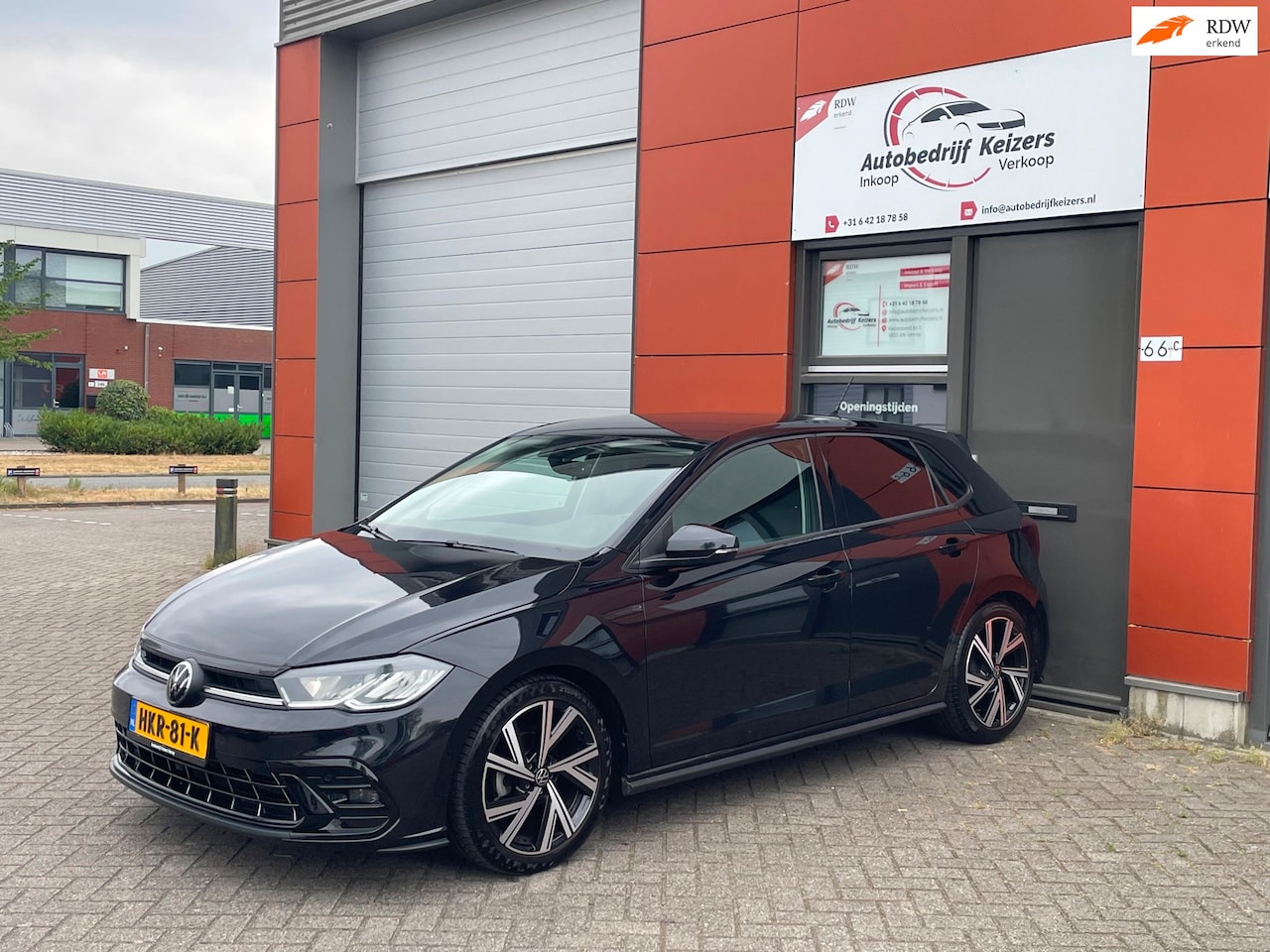 Volkswagen Polo - 1.0 TSI R-Line Business IQ LIGHT DSG CARPLAY PDC STOELVERWARMING - AutoWereld.nl
