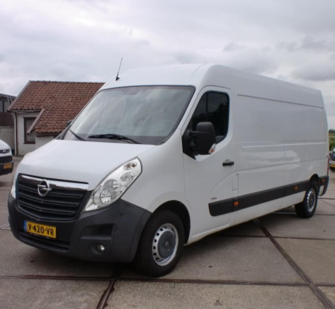 Opel Movano - 2.3 CDTI EU6 L3H2 BJ2019 KM172 5DRS 3PERS NAP - AutoWereld.nl