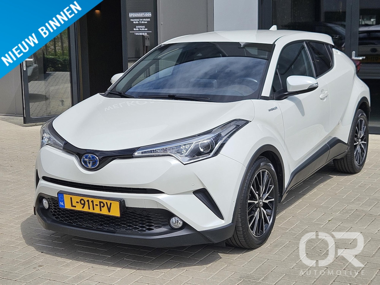 Toyota C-HR - 1.8 Hybrid Executive Half leer Navi Cam Cruise PDC - AutoWereld.nl