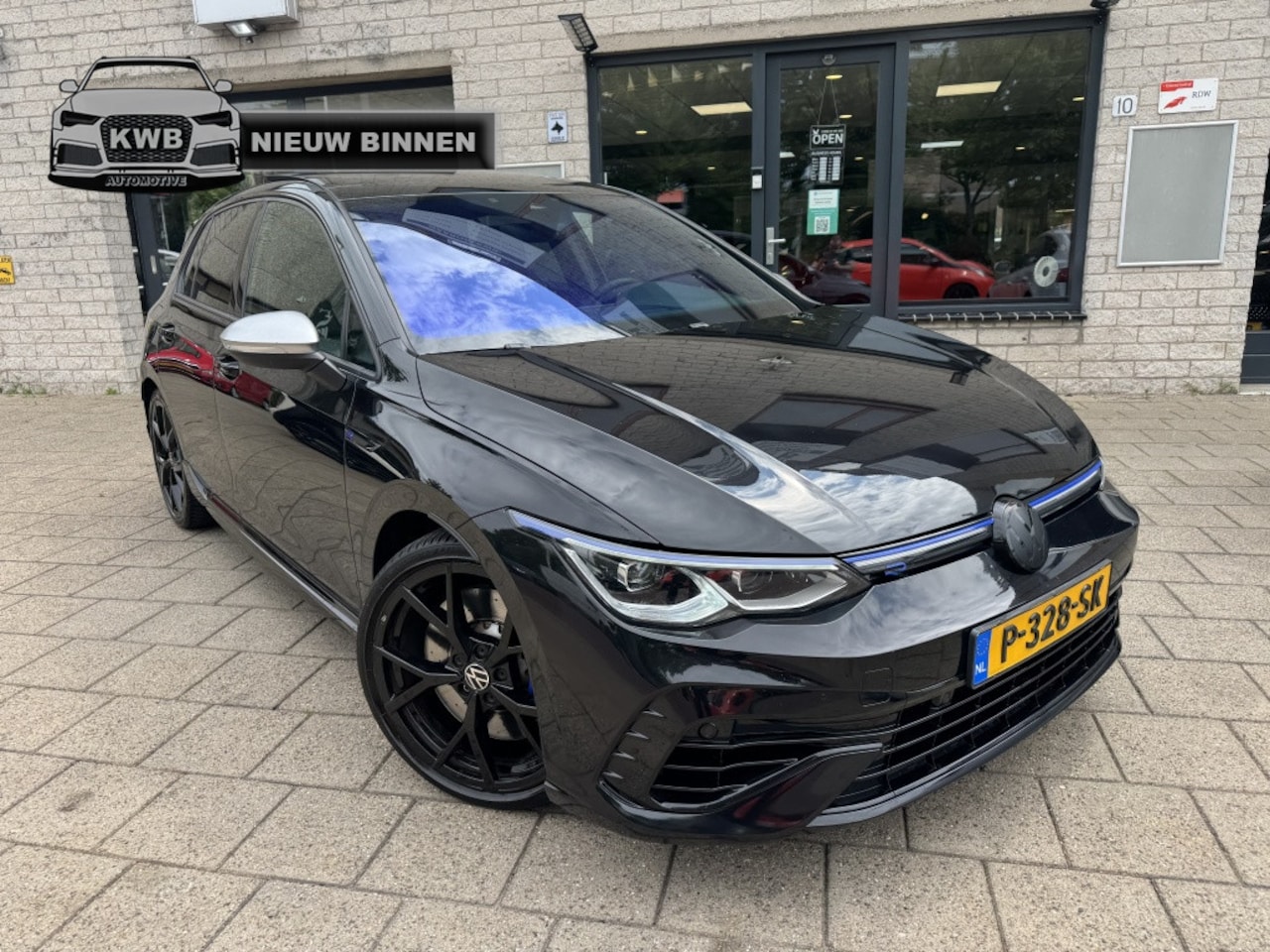 Volkswagen Golf Variant - 2.0 TSI 4Motion R Pano Akra Leer IQ Led - AutoWereld.nl