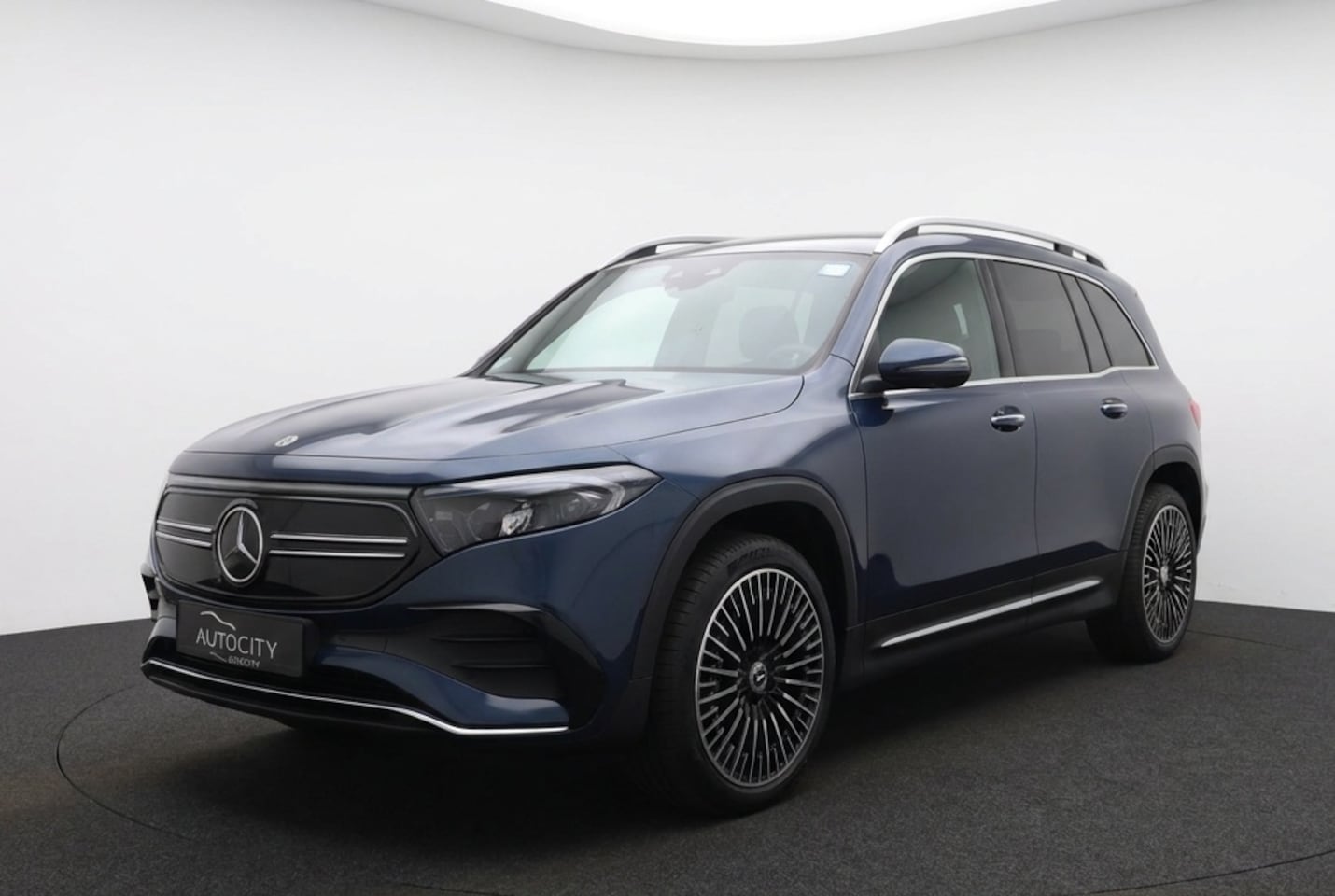 Mercedes-Benz EQB - EQB 350 4Matic 100% SOH l 7 P l Pano l 360 l HUD l VOL OPTIES - AutoWereld.nl