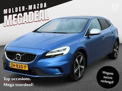 Volvo V40 - 1.5 T3 Polar+ Sport Aut | Panoramadak | Lederen bekleding | Trek