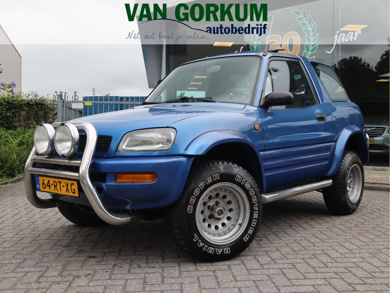 Toyota FunCruiser RAV4 - 2.0i SR / Airco / Elekramen / Radio / Handgeschakeld 2 jaar Apk !! / Export / - AutoWereld.nl