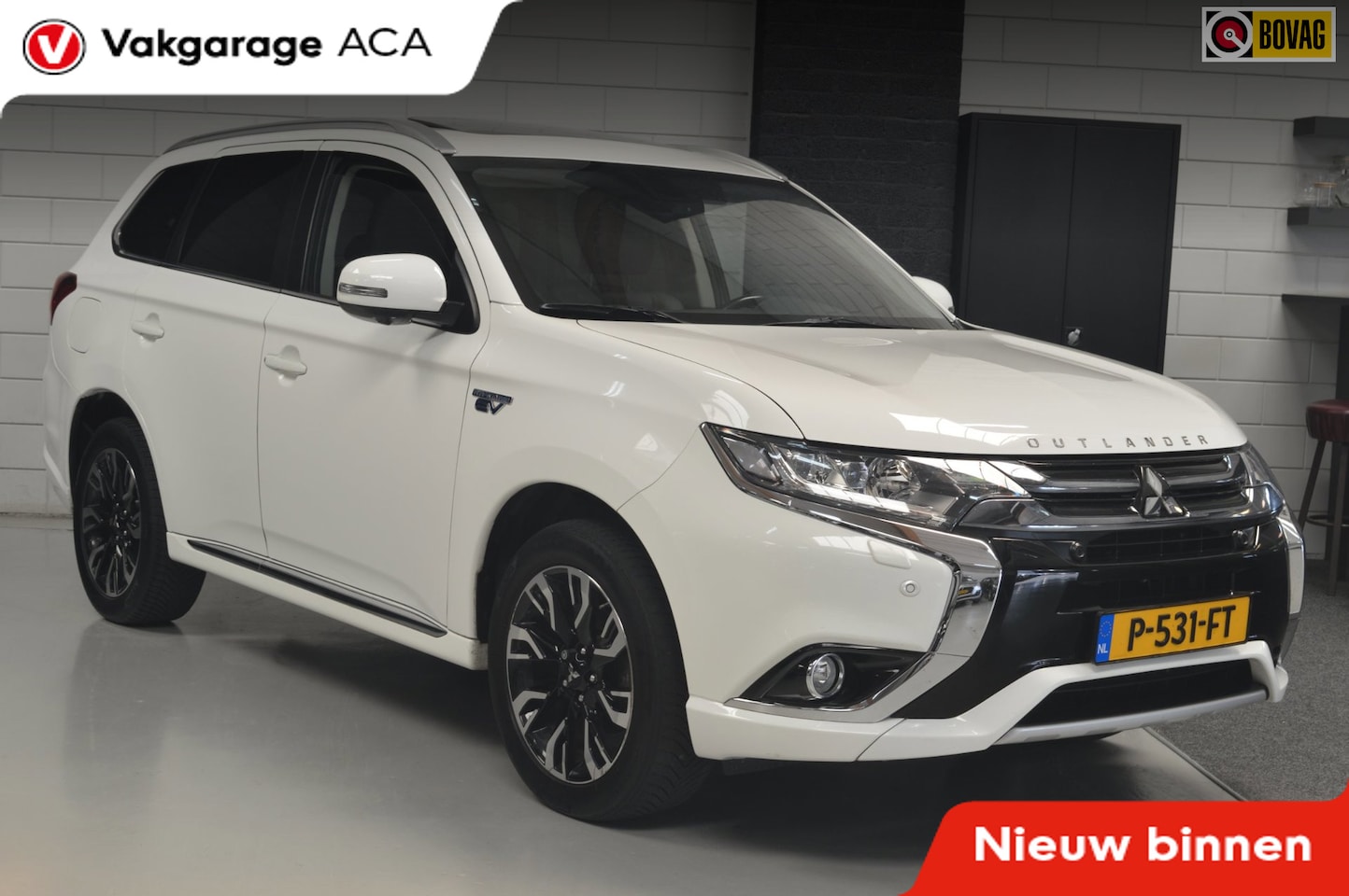 Mitsubishi Outlander - 2.0 PHEV instyle // TREKHAAK // LEDER // CAMERA // OPEN DAK // NAVI // - AutoWereld.nl