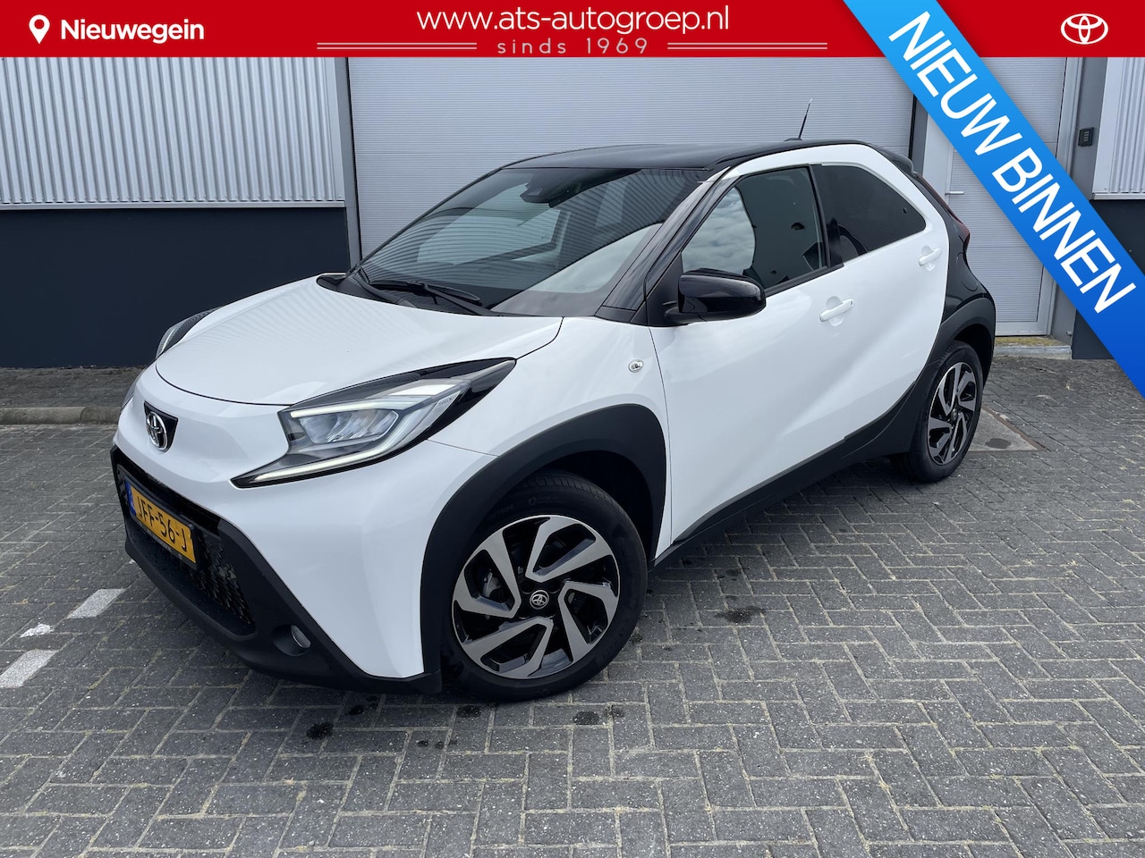 Toyota Aygo X - 1.0 VVT-i S-CVT Pulse Automaat | Org NL en 1e Eigenaar | Bitone  wit/zwart | - AutoWereld.nl