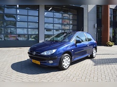 Peugeot 206 - 1.4-16V Gentry
