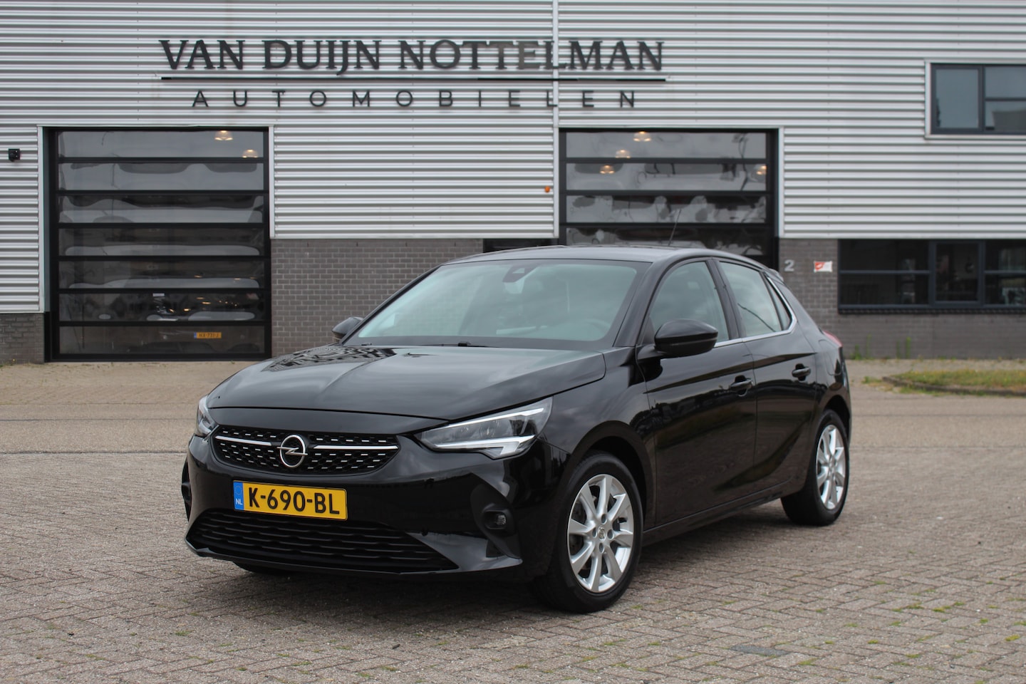 Opel Corsa - 1.2 Elegance / Automaat / Carplay / N.A.P. - AutoWereld.nl