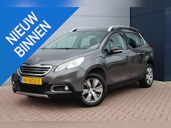 Peugeot 2008 - 1.2 PureTech Urban Cross TREKHAAK - NAVIGATIE