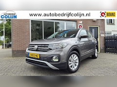 Volkswagen T-Cross - 1.0 TSI Life, Trekhaak, Stoelverwarming