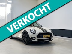 MINI Clubman - 1.5 Cooper | Navigatie | Airco | LM velgen |