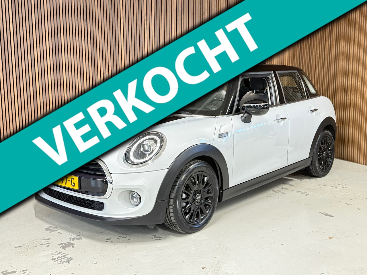 MINI Cooper - MINI 1.5 Chili - Panorama - Carplay - AutoWereld.nl