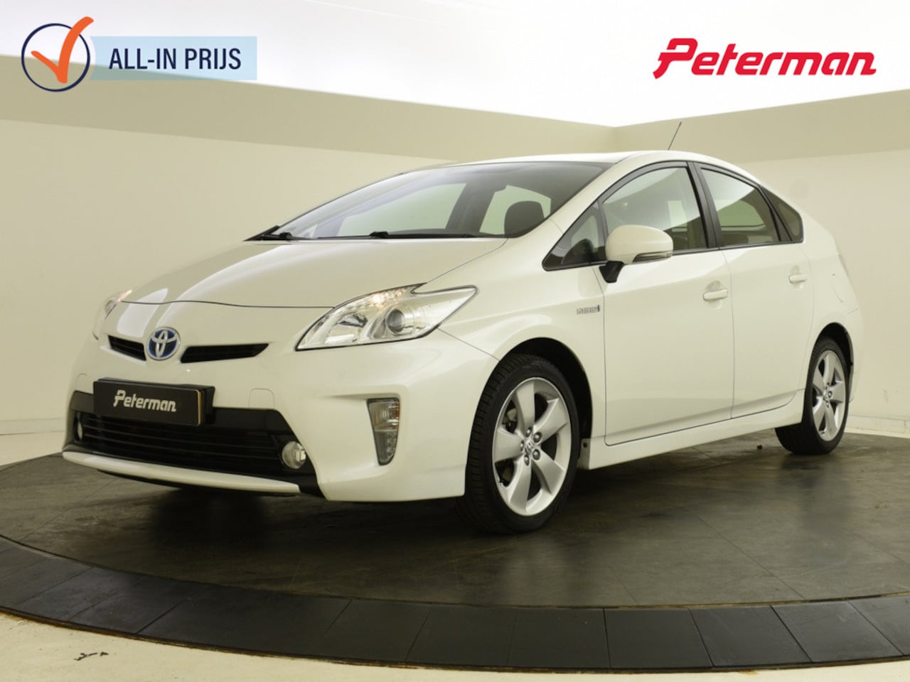 Toyota Prius - 1.8 Business | Allseasons | Trekhaak | Head-up | Halfleer - AutoWereld.nl