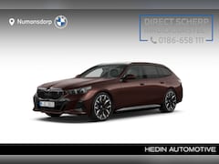 BMW i5 Touring - eDrive40 | Special Request Mahogany | M-Sport Pro | Panorama | Bowers & Wilkins | Driv. As