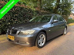 BMW 3-serie - 318i Business Line