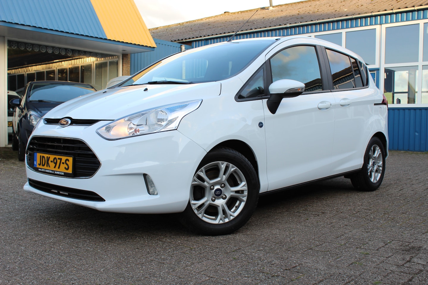 Ford B-Max - 1.0i "Trend" Airco - LMV - PDC !!! 100 Pk - AutoWereld.nl