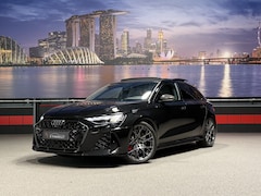 Audi RS3 - Sportback 2.5 TFSI RS 3 quattro Kuipstoelen|Sonos|Panorama|Camera